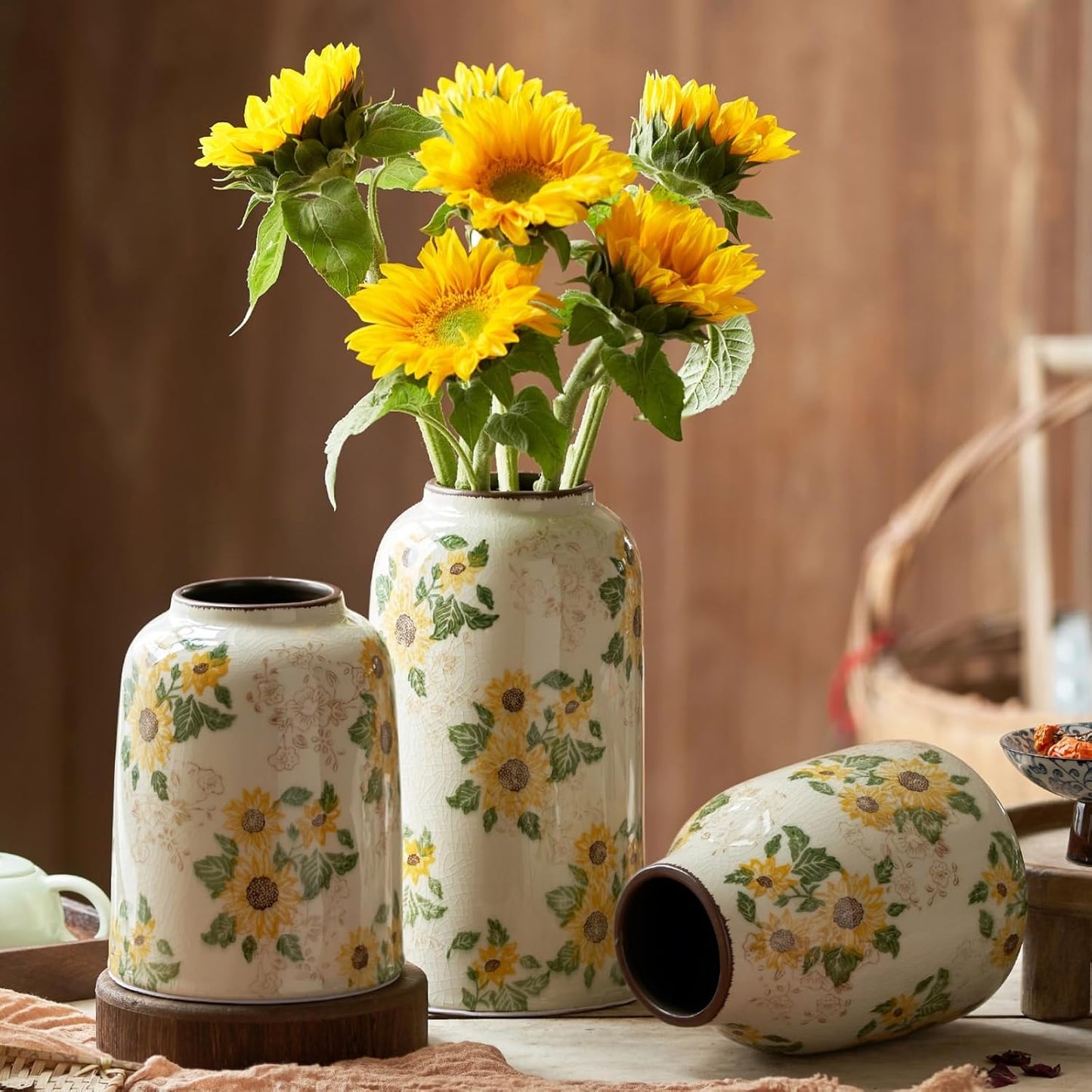 Vintage Ceramic Vase, 7.9 Inch Chinoiserie Sunflower Yellow Floral Vases, Retro Ice Cracked Rustic Antique Flower Vases for Modern Coffee Table Home Decor (Medium Cylinder)