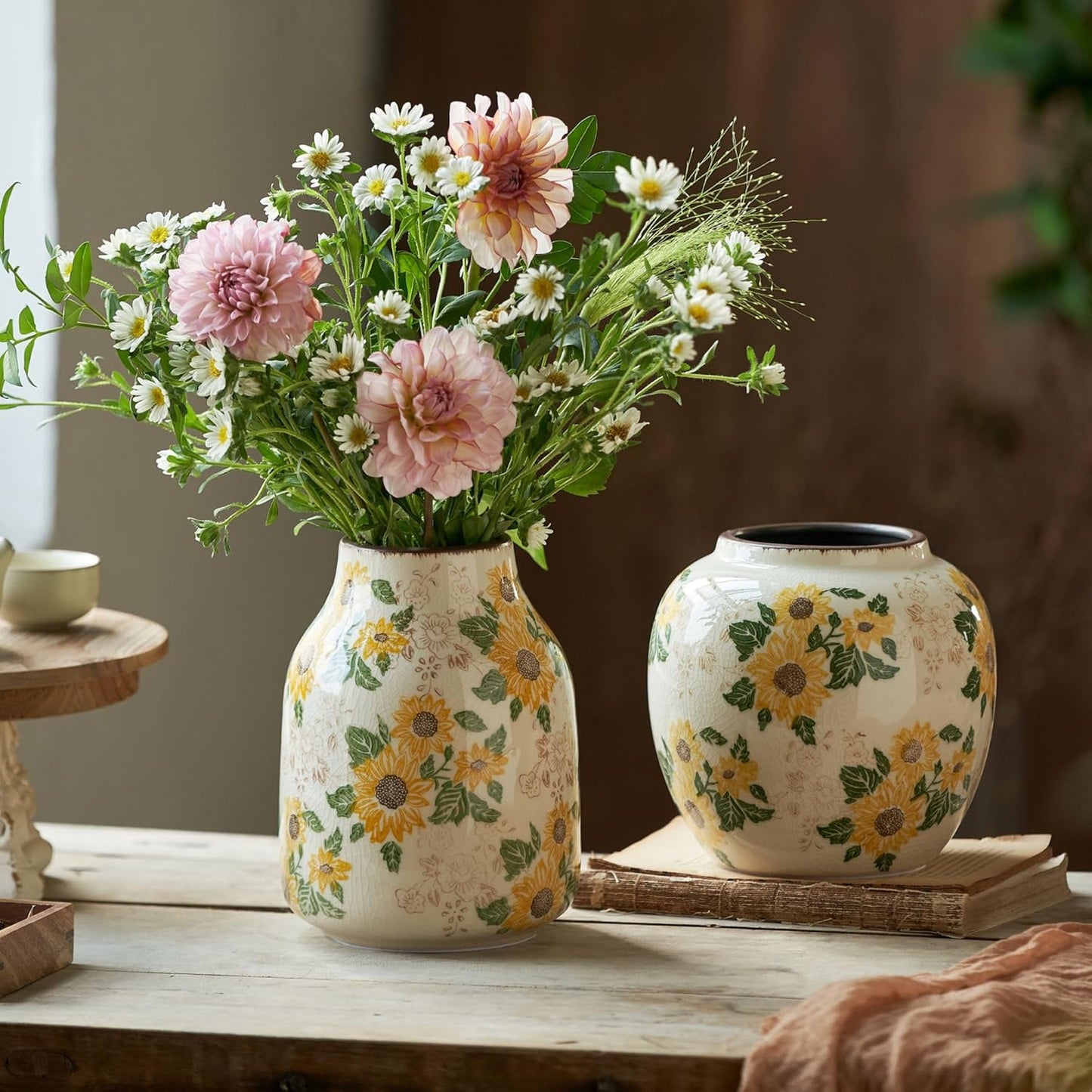 Vintage Ceramic Vase, 7.7 Inch Chinoiserie Sunflower Floral Vases, Rustic Farmhouse Antique Flower Vases for Home Decor Modern Aesthetic Tuscan Decorations (Conical)